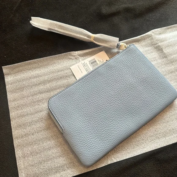 Kate Spade Cornflower Blue Clutch Women's Wallet Light Blue NWT - Picture 4 of 4
